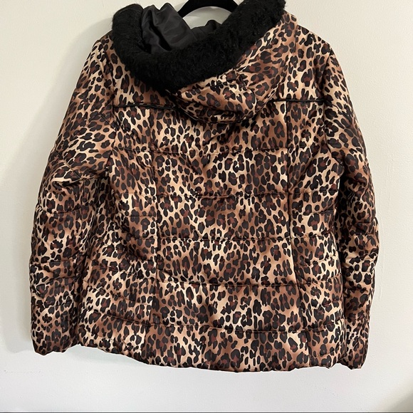 Celebrity pink animal print puffer jacket xl - Picture 2 of 7